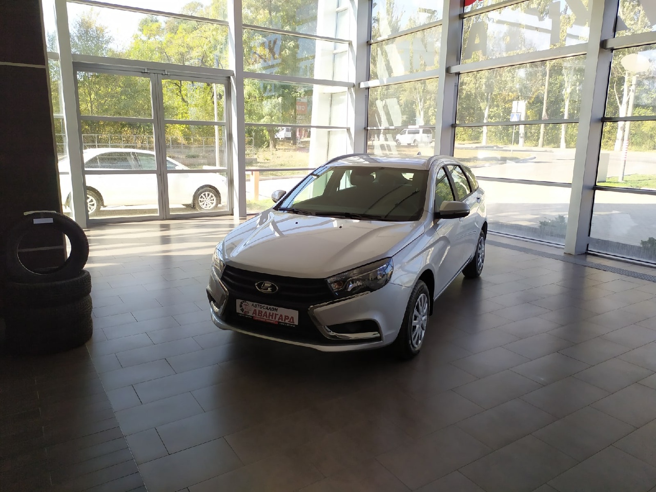 Lada Vesta SW 1.6 л 16-кл. (106 л.с.), 5МТ / Comfort | Купить новый  автомобиль в Донецке ДНР, в наличии и под заказ | Автосалон Авангард