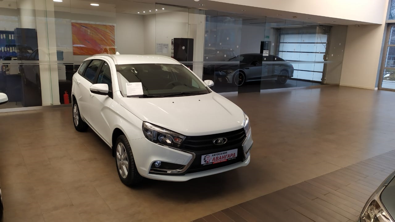 Lada Vesta SW универсал 1.6 л., 16-кл., (106 л.с.). Comfort / Winter. Белый  «Ледниковый» 2021 | Купить новый автомобиль в Донецке ДНР, в наличии и под  заказ | Автосалон Авангард