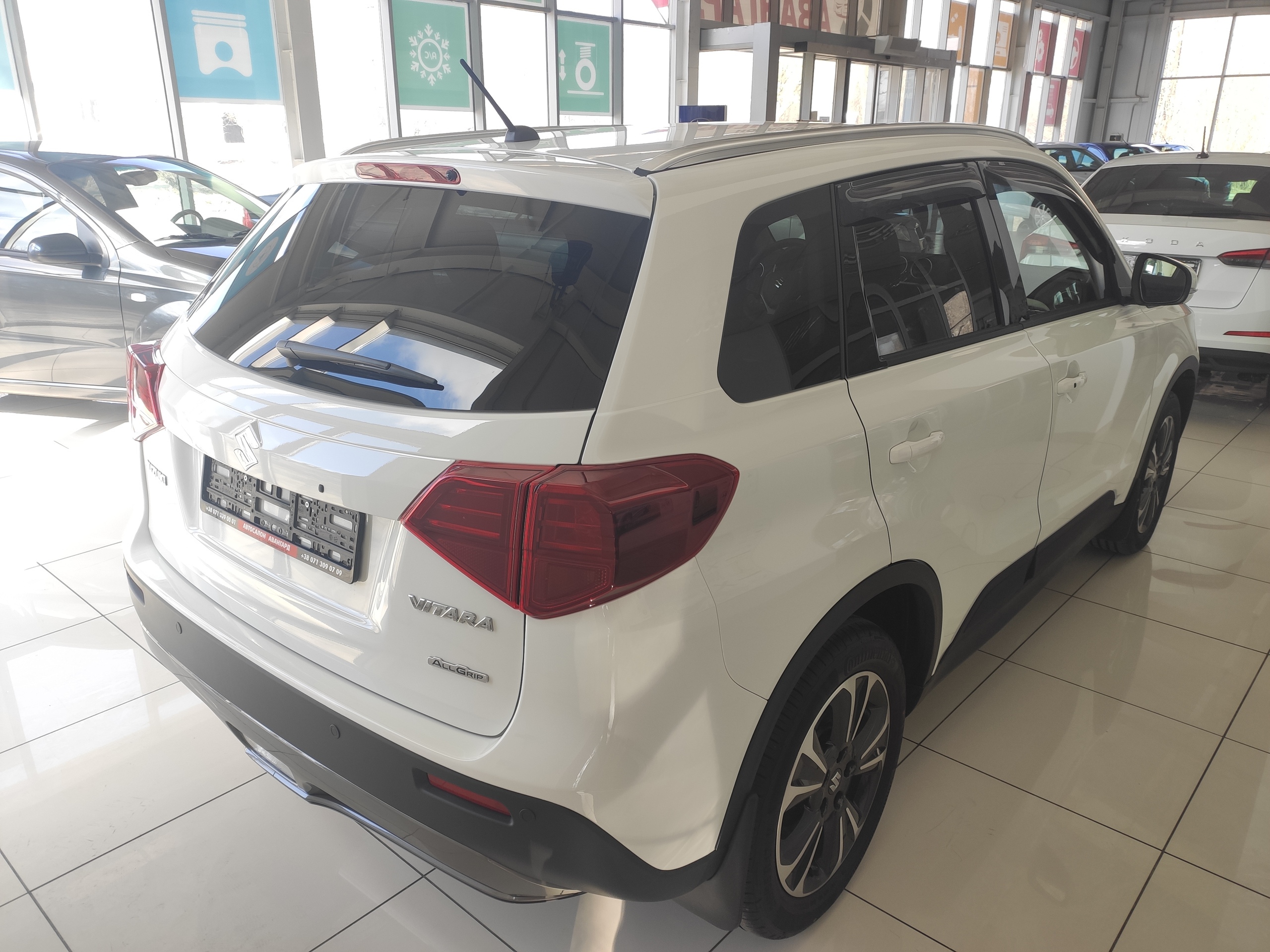 SUZUKI VITARA (Сузуки Витара) 1.6 л VVT (117 л.с.) ALLGRIP 4WD 6AT 2021 |  Купить новый автомобиль в Донецке ДНР, в наличии и под заказ | Автосалон  Авангард