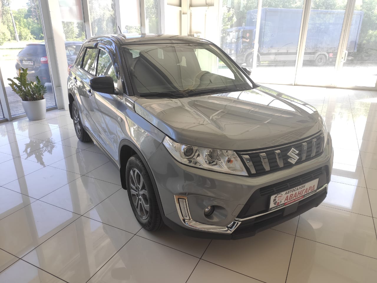 SUZUKI VITARA 1.6 л, (117 л.с.), 2 WD, 6АКПП, GL+, серый с чёрной крышей,  2021 | Купить новый автомобиль в Донецке ДНР, в наличии и под заказ |  Автосалон Авангард