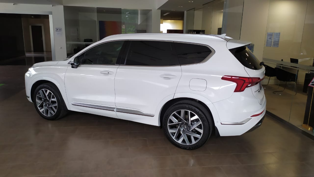 Новый HYUNDAI SANTA FE 3.5 (249 л.с.) 8АТ, 4WD. Calligraphy, Белый, 2021 |  Купить новый автомобиль в Донецке ДНР, в наличии и под заказ | Автосалон  Авангард