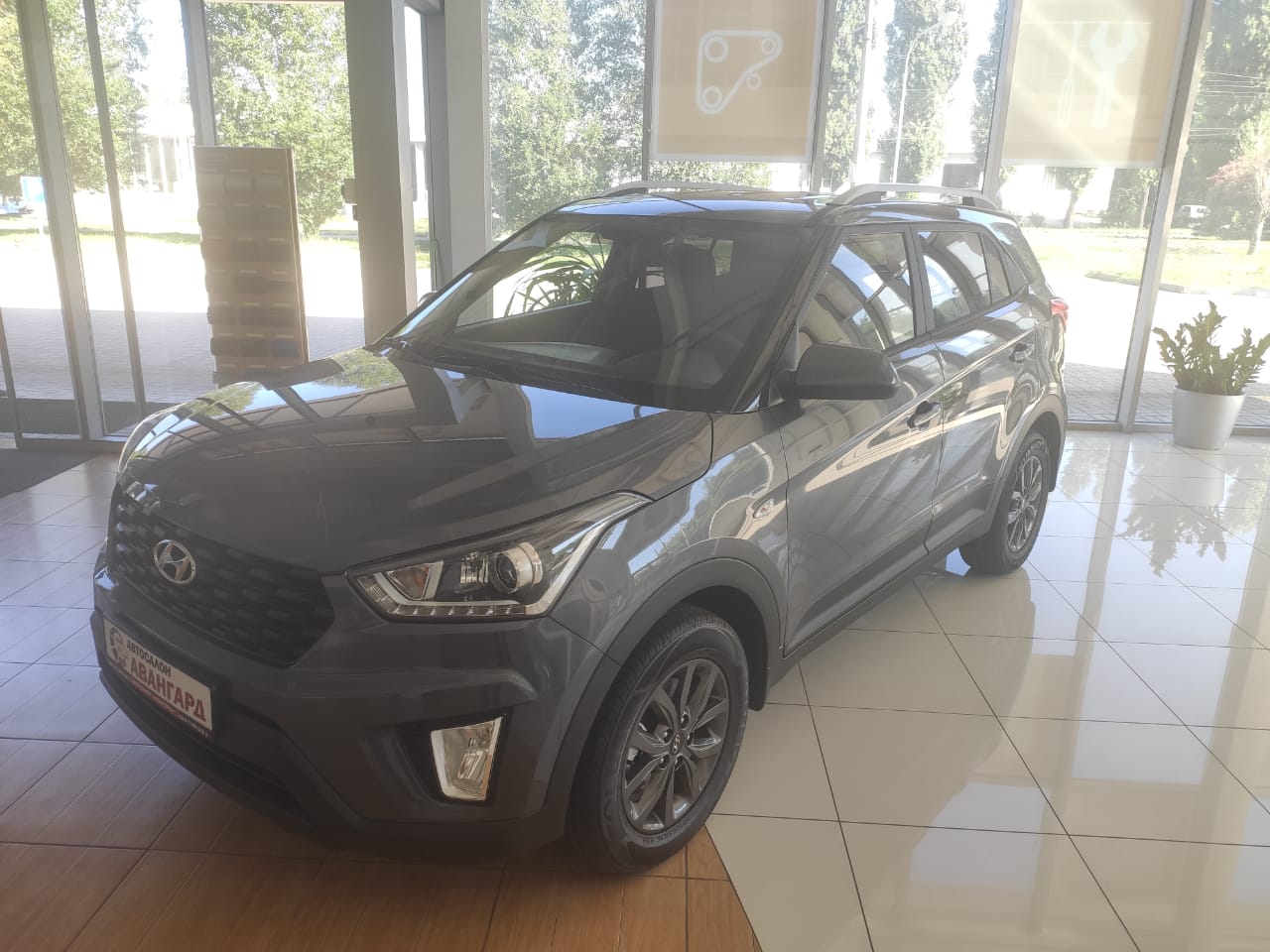 HYUNDAI CRETA 2.0л 6AT 2WD Comfort + пакет Winter, Серый, 2021 | Купить  новый автомобиль в Донецке ДНР, в наличии и под заказ | Автосалон Авангард