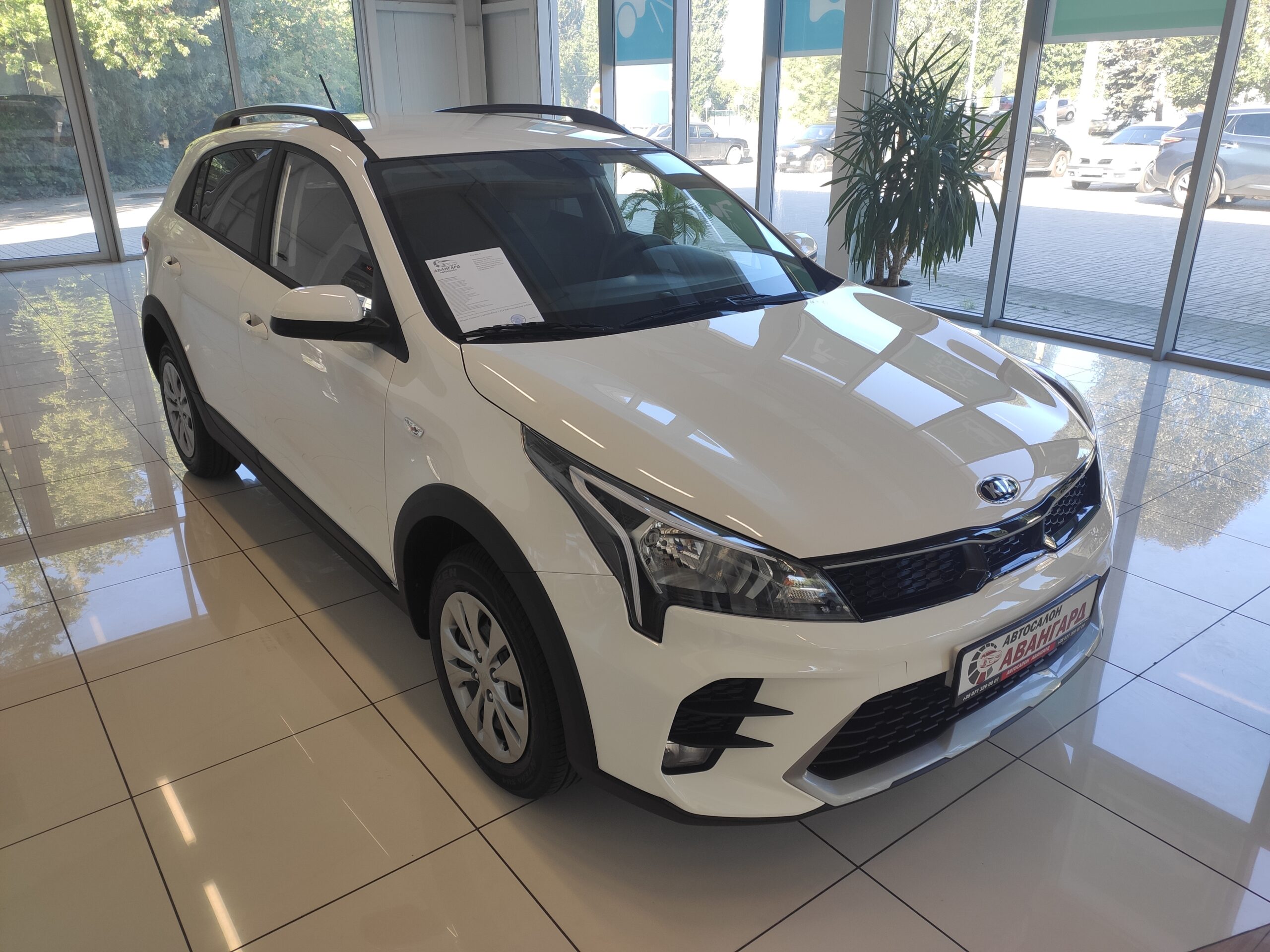 Kia Rio X Хэтчбек 1.6 л., 16-кл., (123л.с.) 6МТ. Comfort. Белый. 2021 |  Купить новый автомобиль в Донецке ДНР, в наличии и под заказ | Автосалон  Авангард