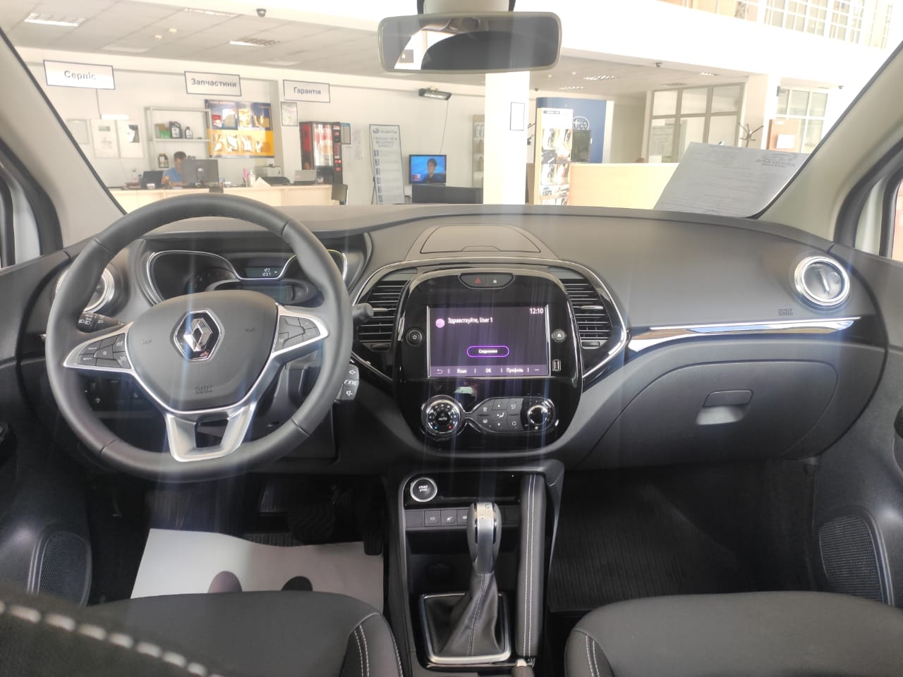 Renault KAPTUR 1.6 л., 16-кл., (114л.с.) CVT X-Tronic, 4х2. Style. Белый с черной крышей. 2021