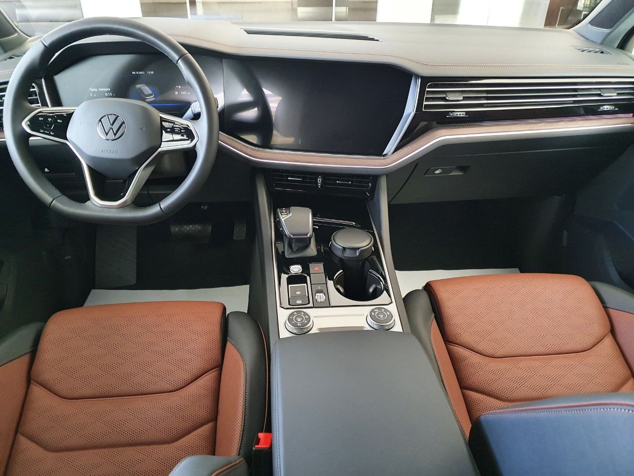 Новый Volkswagen Touareg 3.0 V6 TDI (249 л.с.) Дизельный 8-АКП 4Motion., Бежевый Sechura, Exclusive, 2021