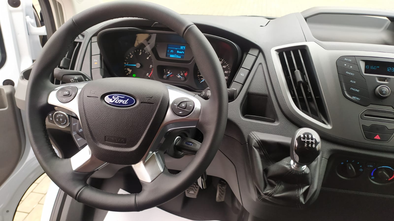 Ford Transit 2,2L Duratorg TDCi, 6MT. Белый. 2021 | Купить новый автомобиль  в Донецке ДНР, в наличии и под заказ | Автосалон Авангард