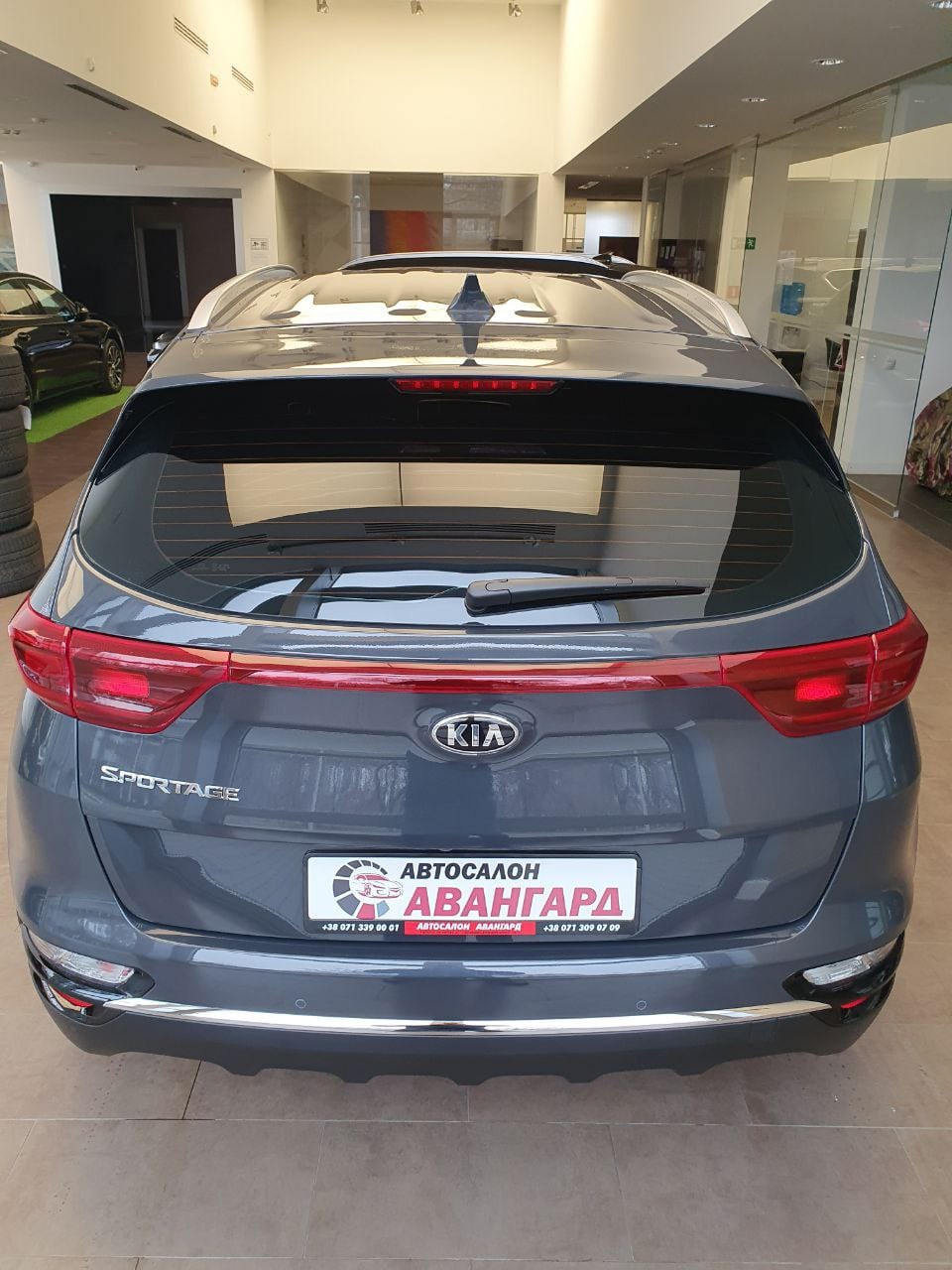 Kia Sportage 2.0 (150 л.с.) 6 АТ, Luxe, Темно-серый. 2021 | Купить новый  автомобиль в Донецке ДНР, в наличии и под заказ | Автосалон Авангард