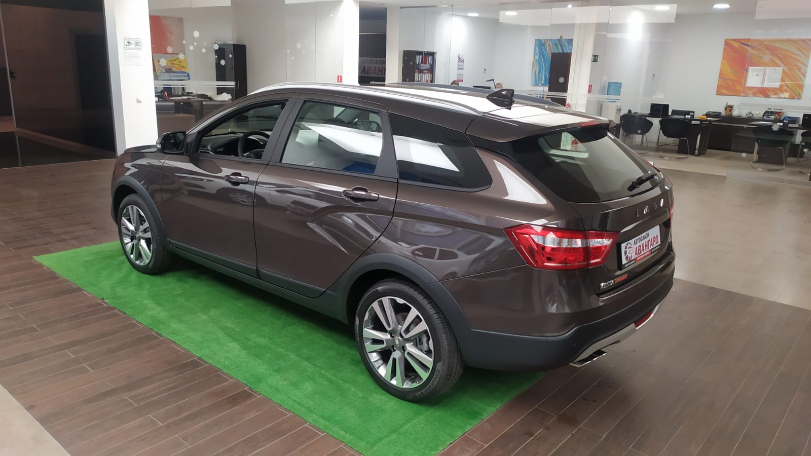 Lada Vesta SW Cross 1.6 (106 л.с.) 16 кл. 5МТ. Comfort Winter EnjoY.  Коричневый. 2021 ДНР (ЛНР) | Купить новый автомобиль в Донецке ДНР, в  наличии и под заказ | Автосалон Авангард