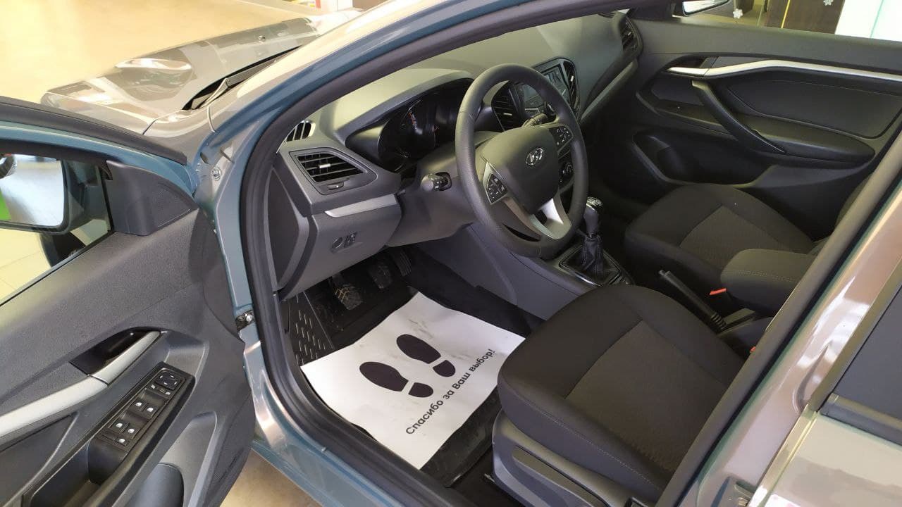 Lada Vesta SW 1.6 16 кл. 106 л.с. 5 МТ. Comfort + пакет Легкосплавные диски R16, 2021