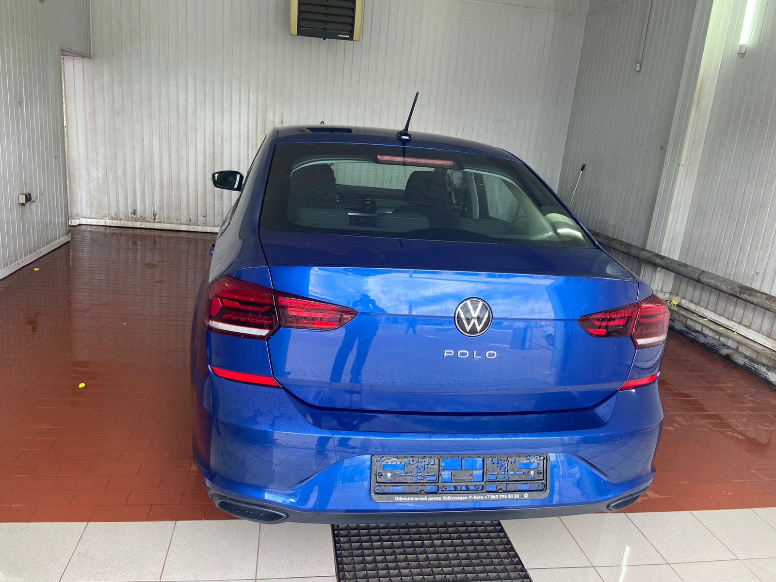 Volkswagen Polo 1.6 (110л.с.) 6-АКП. Status +Пакет «Зимний». Синий »Reef», металлик, 2022