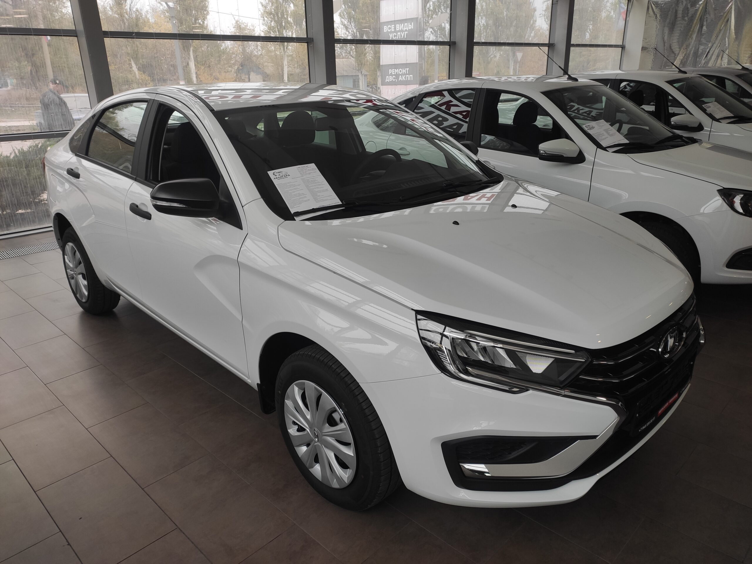 Lada Vesta NG седан 1.6 л., 16-кл., (106 л.с.) 5МТ. Comfort’24. Белый. ESC(ESP) 2024