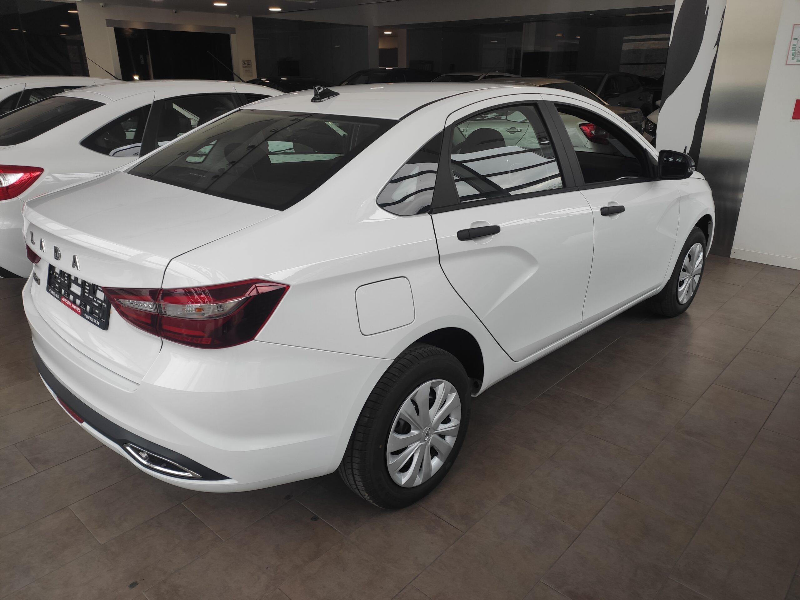 Lada Vesta NG седан 1.6 л., 16-кл., (106 л.с.) 5МТ. Comfort’24. Белый. ESC(ESP) 2024